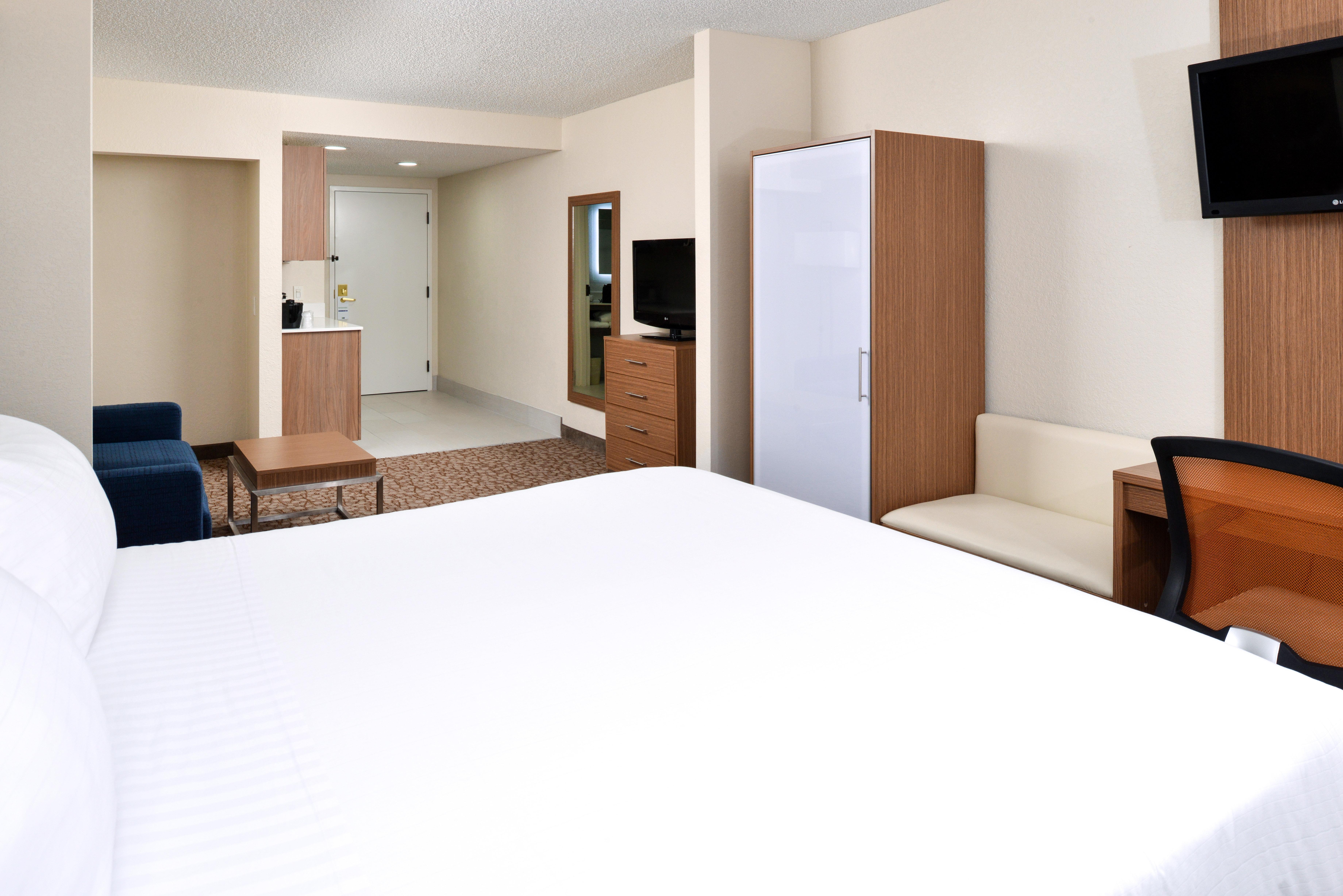 Holiday Inn Express Hotel & Suites Bonita Springs/Naples By Ihg Exterior foto